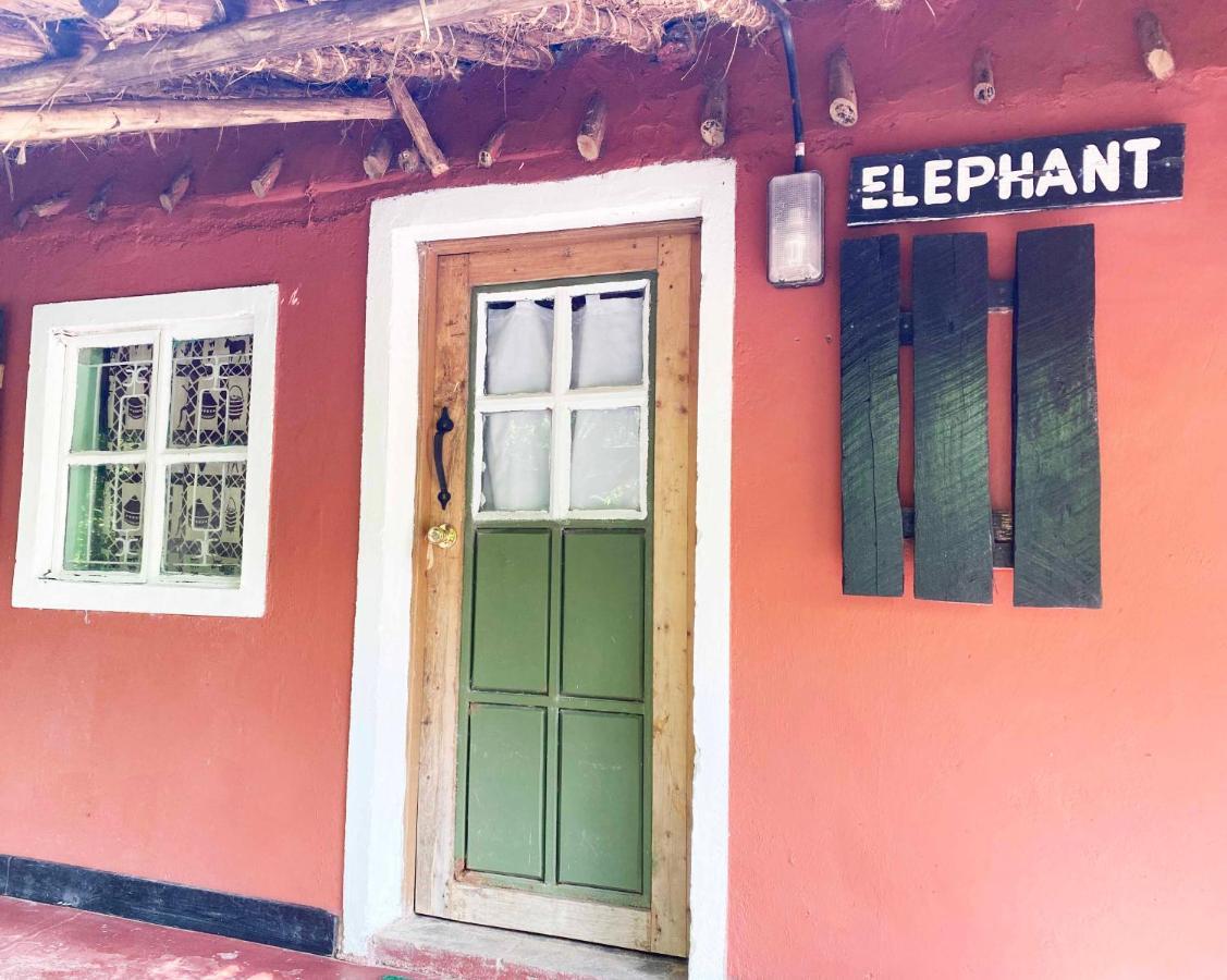 Hotel Maasai Simba Camp Amboseli Esterno foto