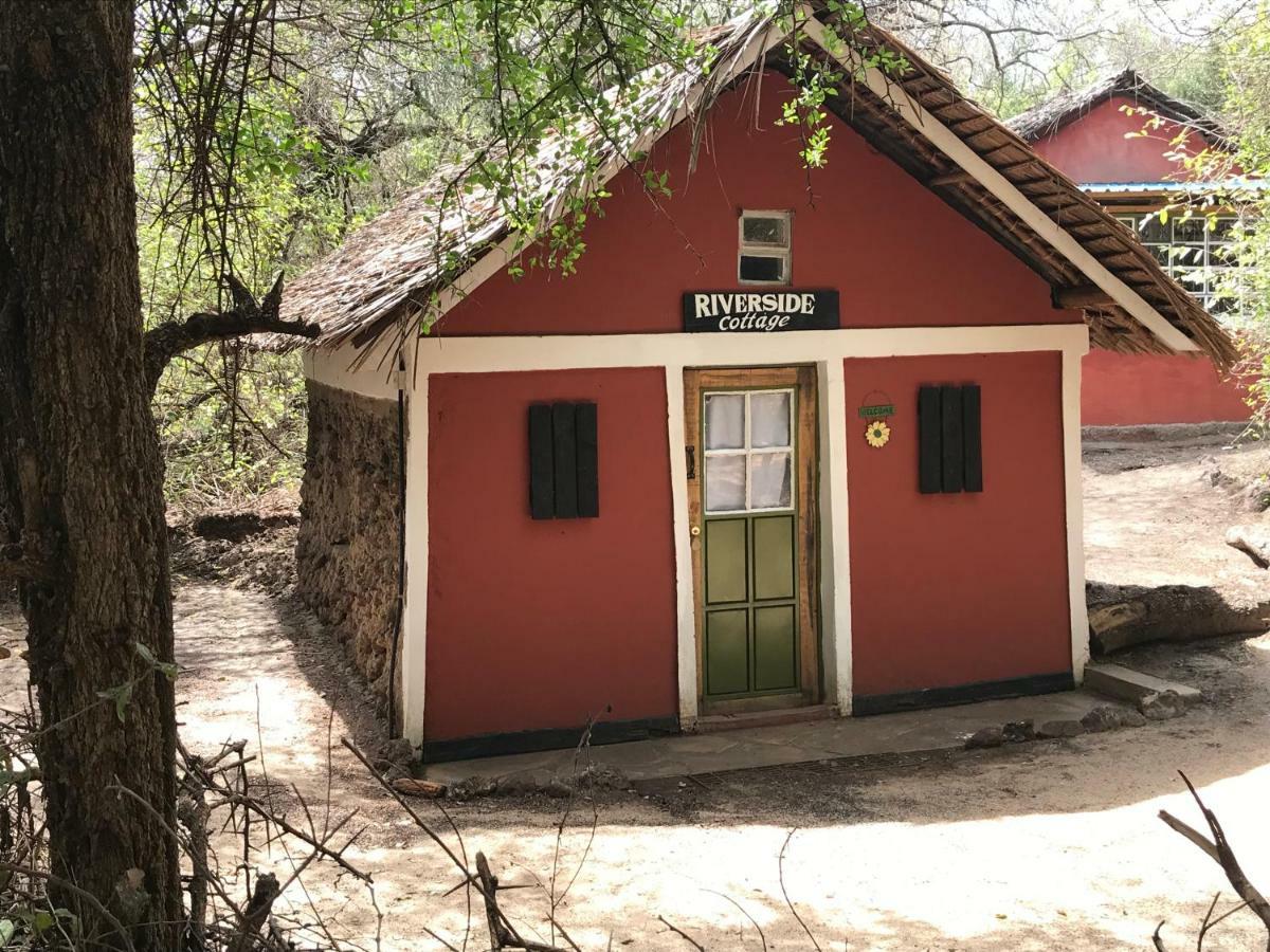 Hotel Maasai Simba Camp Amboseli Esterno foto